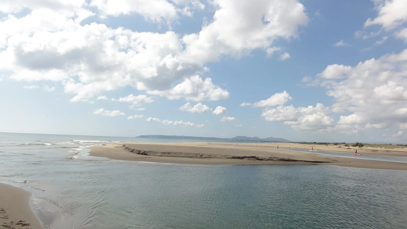 Duinen en natuur langs de kust van Sant Pere Pescador