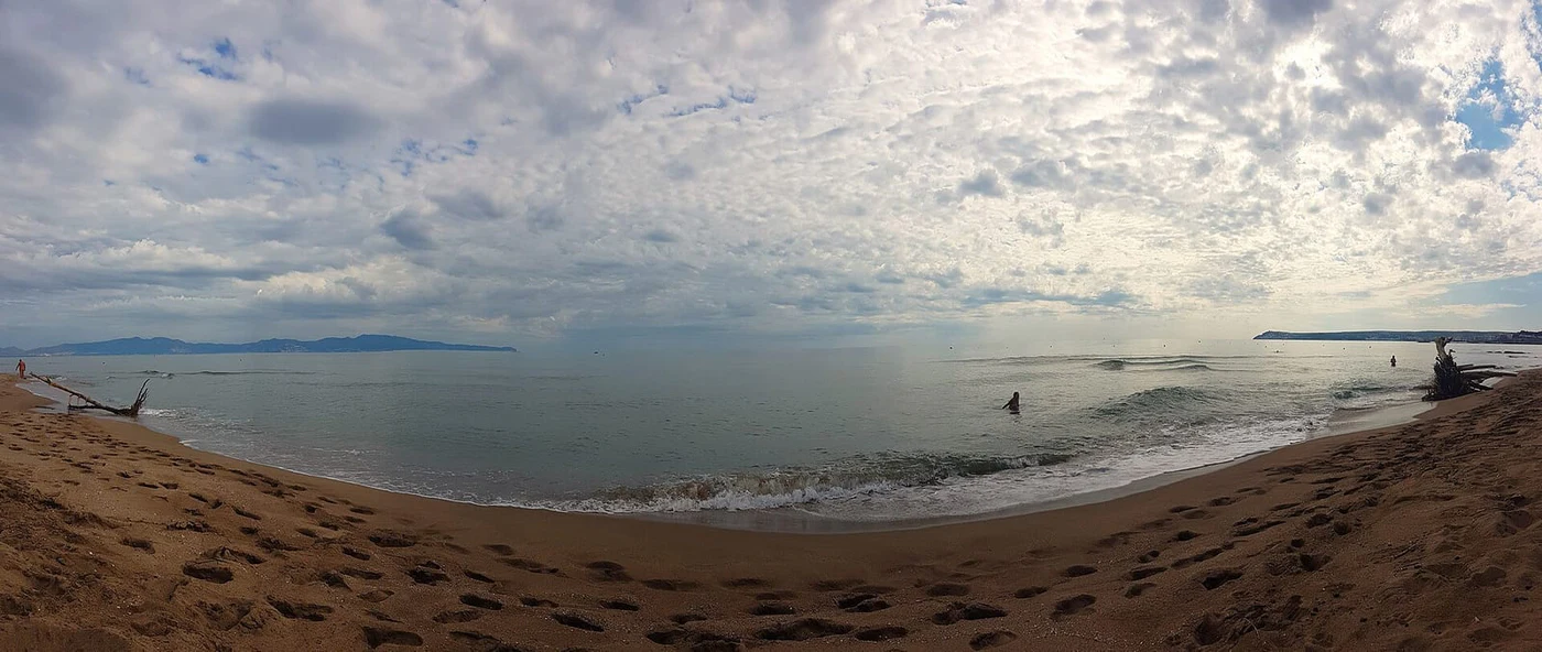 Platja del Riuet met ondiep water, ideaal voor gezinnen
